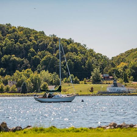 New Happy Trail 2Br Condo Close To Downtown Traverse City Eksteriør billede